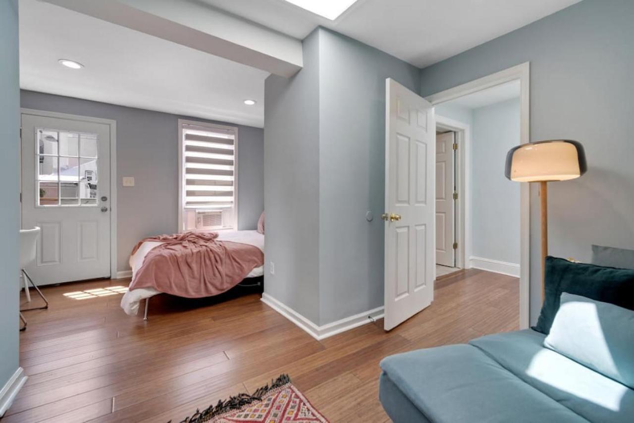 Stylish Rowhome-fishtown-near Shops Ferienhaus *